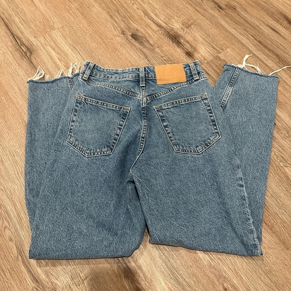 Women’s H&M Jeans with raw hem - Picture 3 of 7